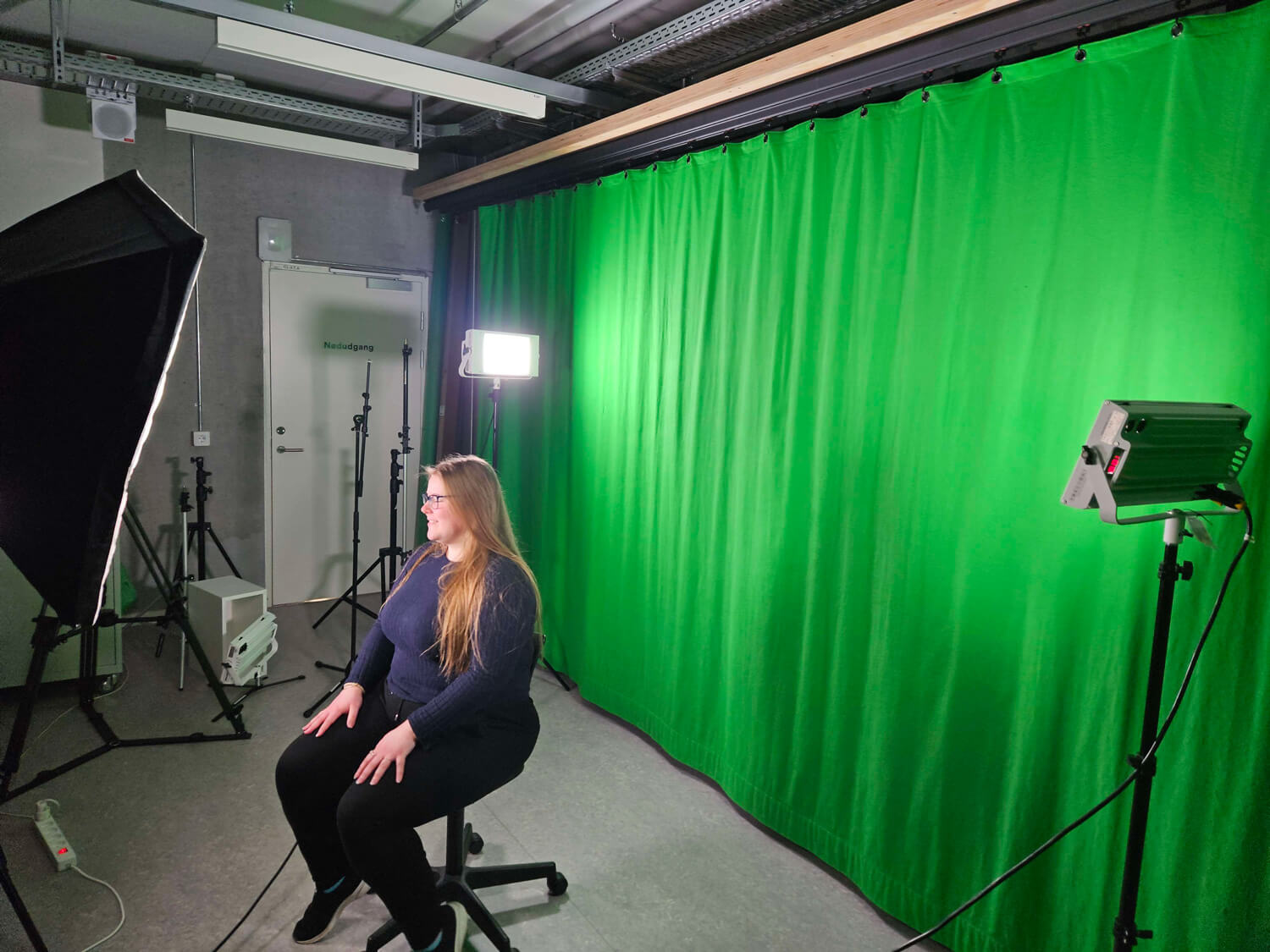 Behind the scenes, greensceen