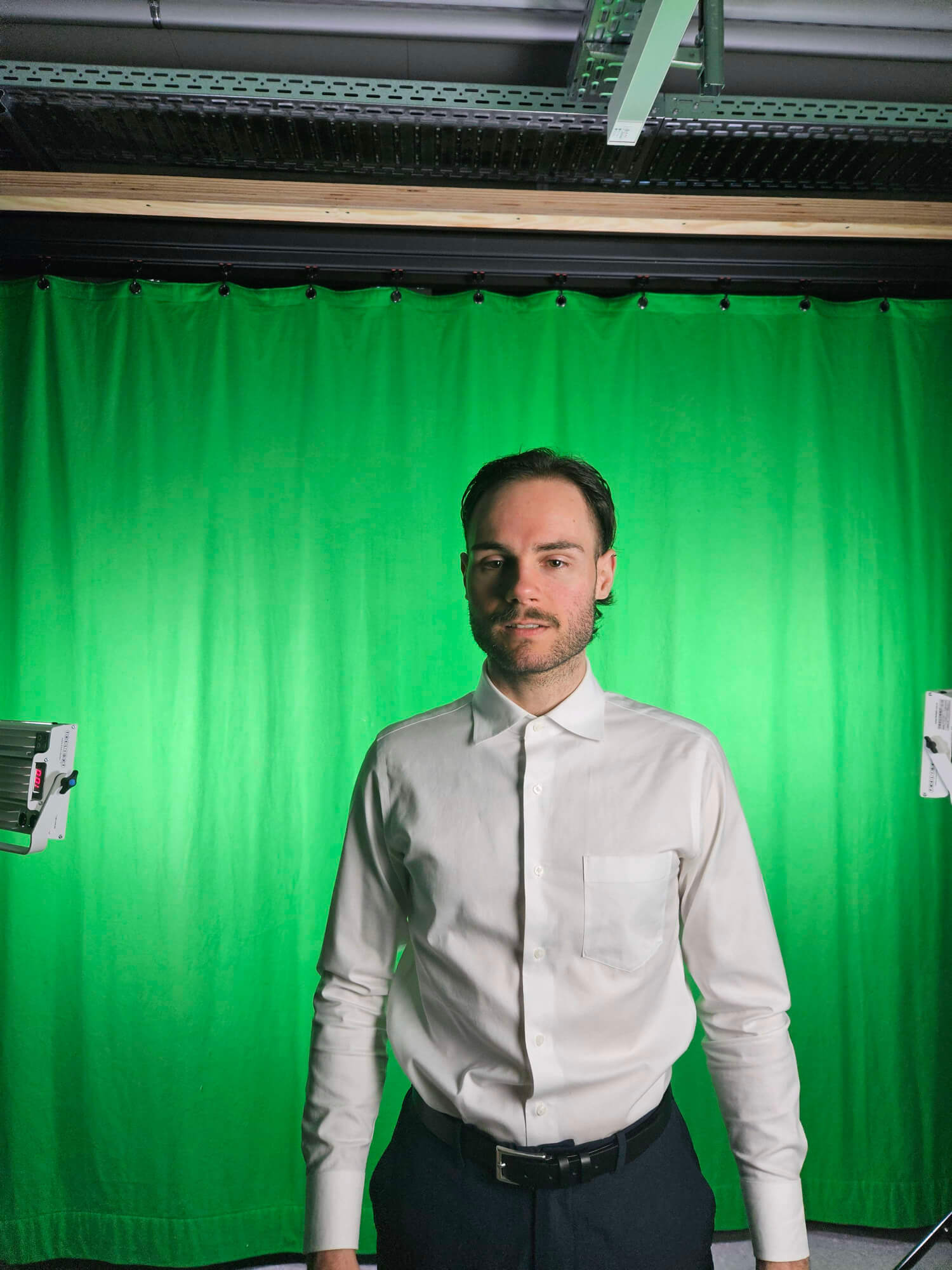 Behind the scenes, greenscreen